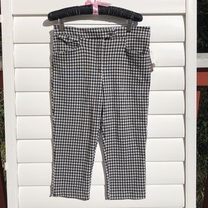 By Anthropologie NWT Checkered Capris